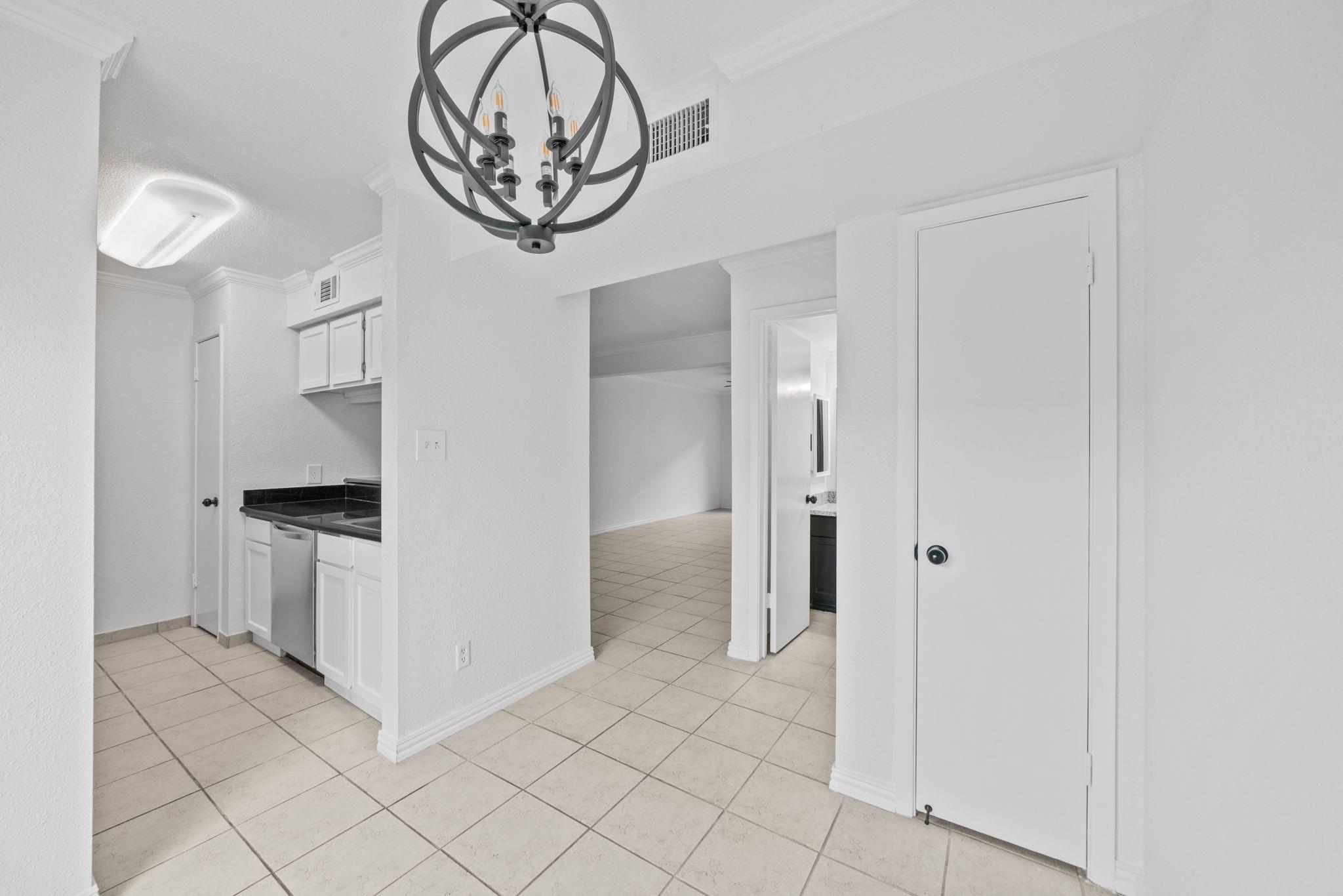 6111 Beverly Hill Street # 39