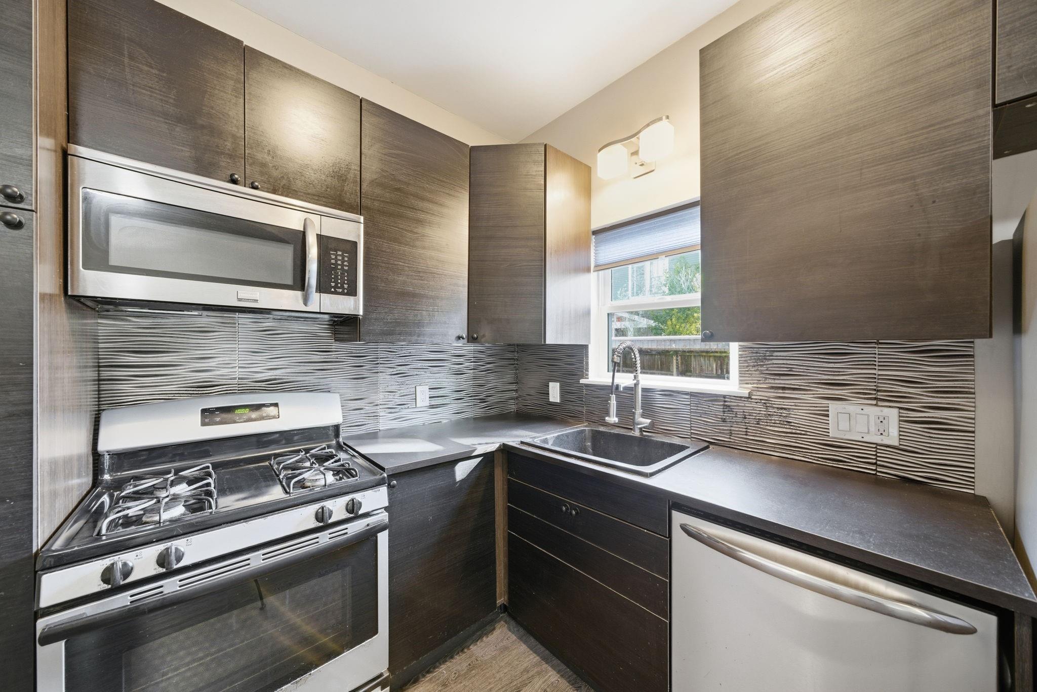 4618 Mckinney Street # 5