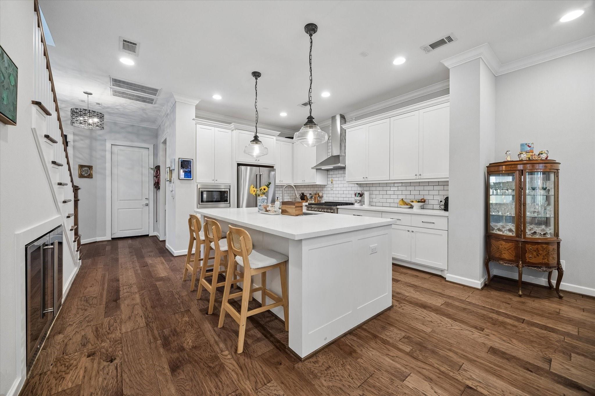 118 E 27th Street # B