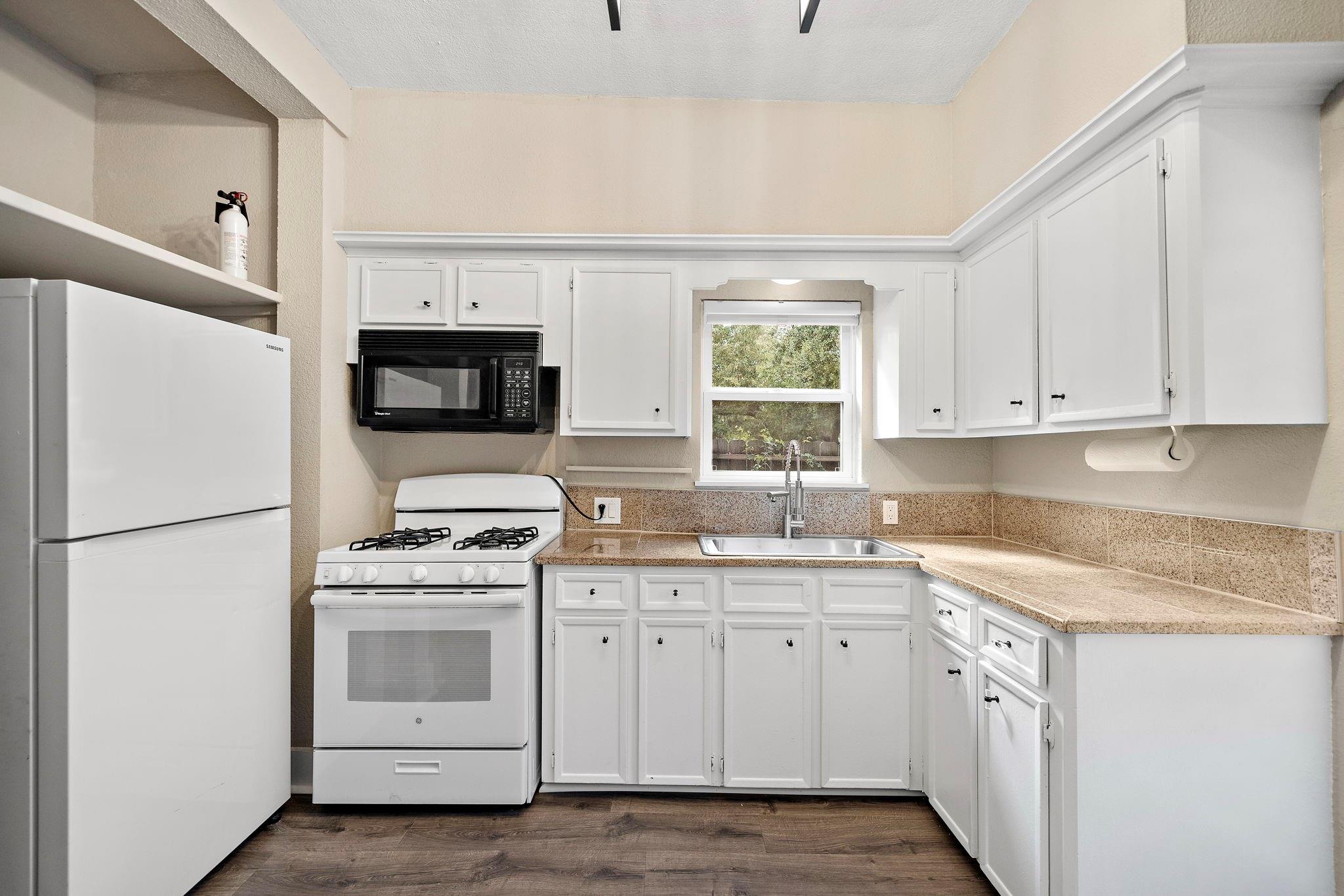 4618 Mckinney Street # 1