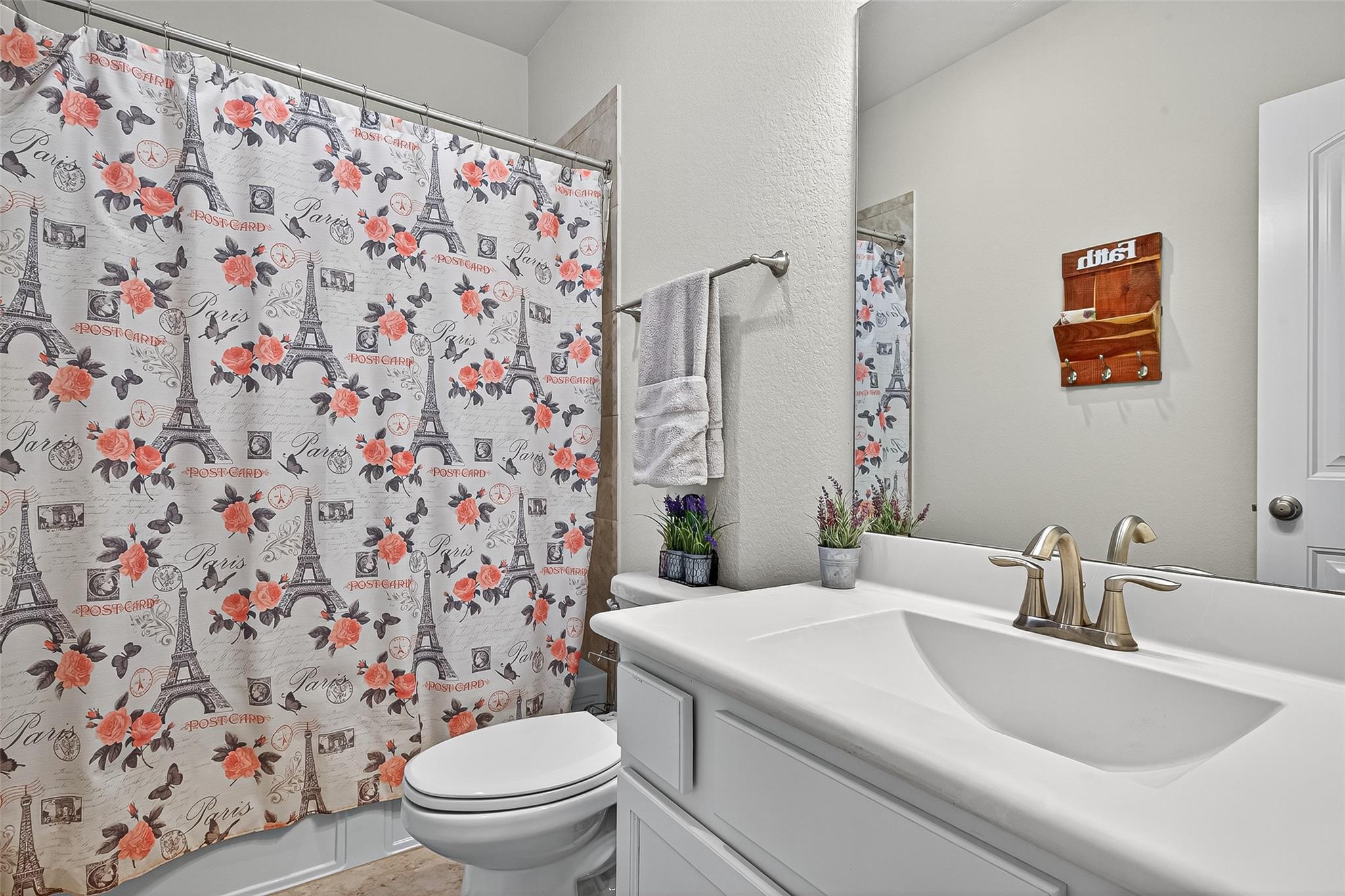 2918 Golden Honey Lane