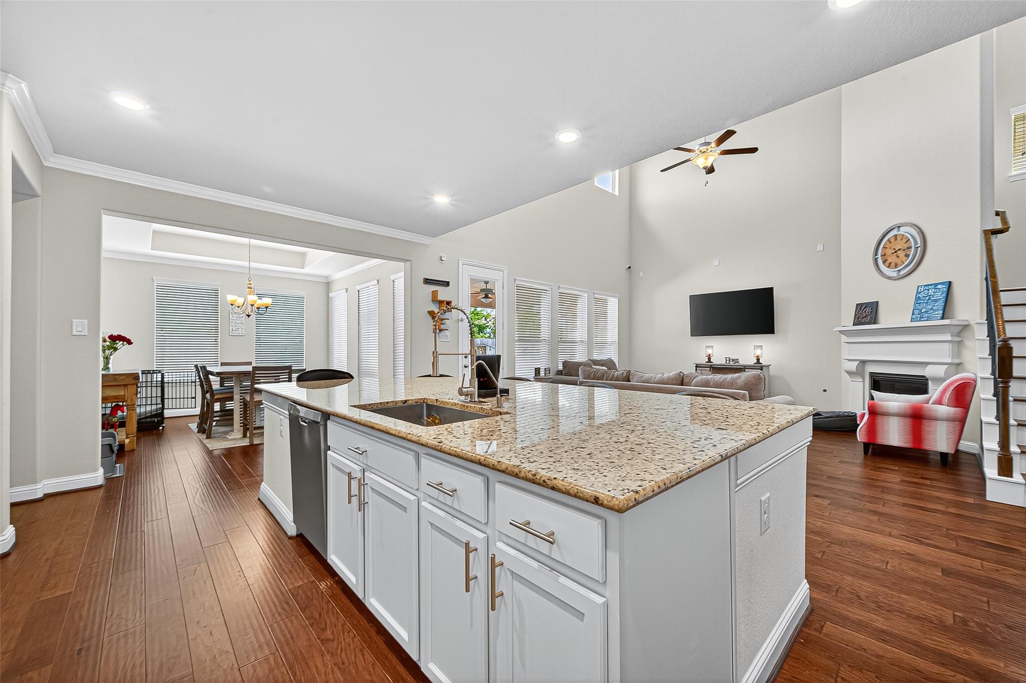 2918 Golden Honey Lane