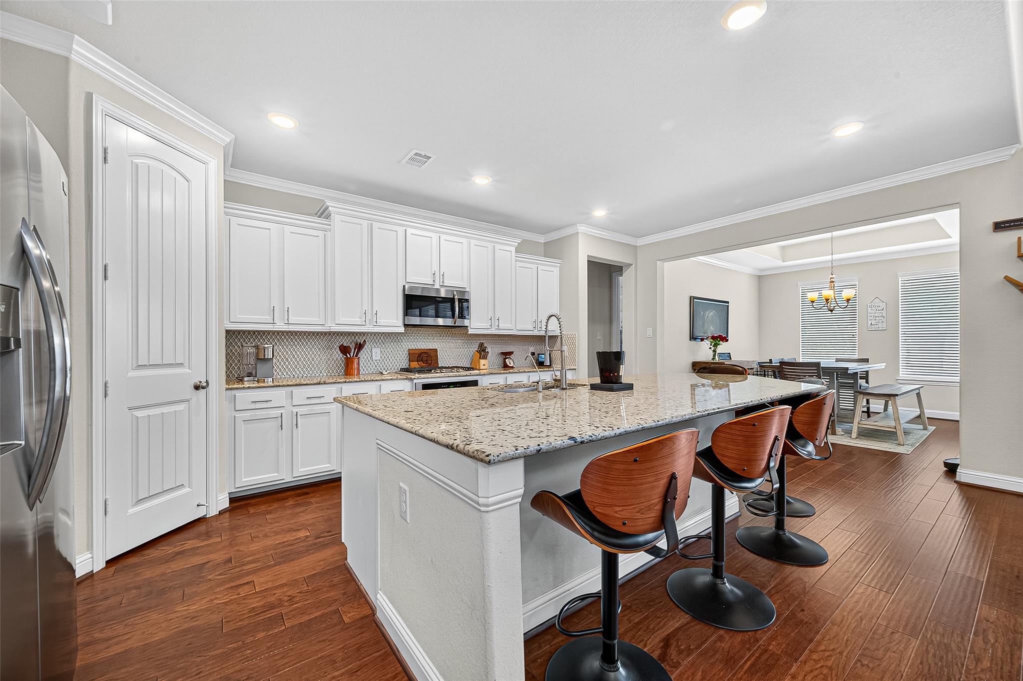 2918 Golden Honey Lane