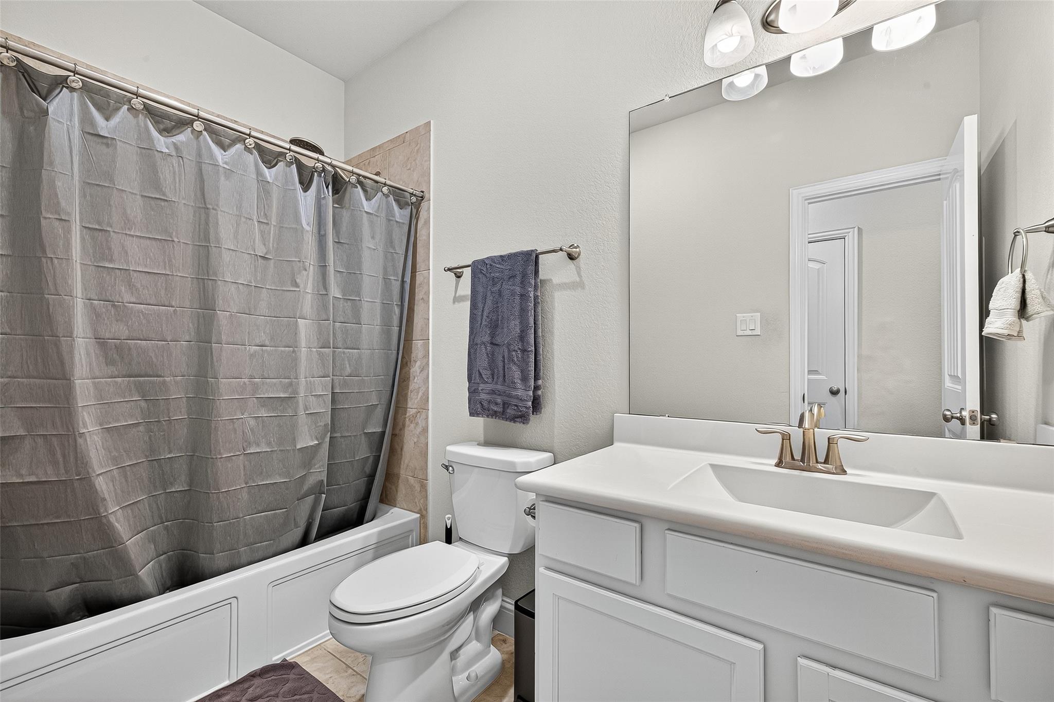 2918 Golden Honey Lane