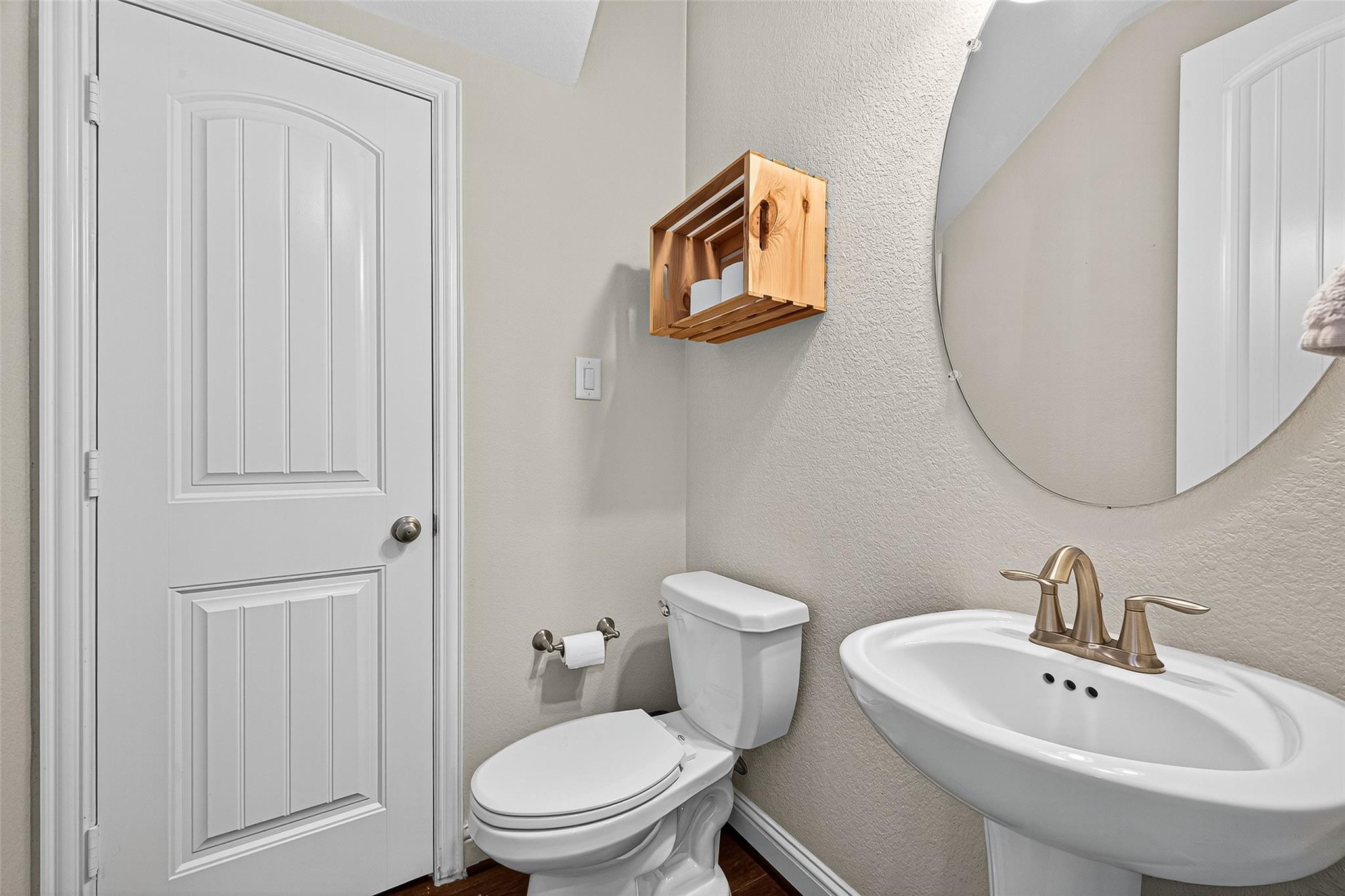 2918 Golden Honey Lane