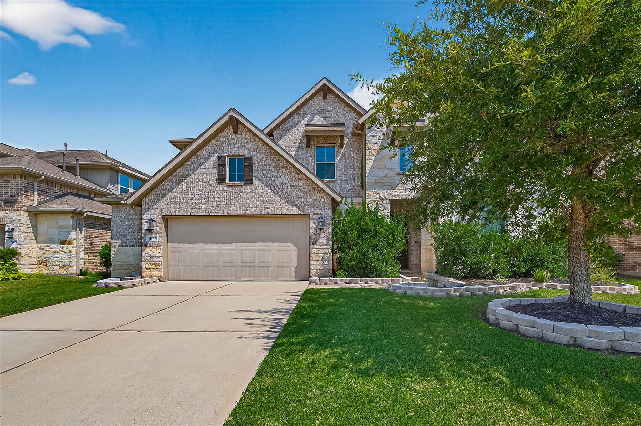 2918 Golden Honey Lane