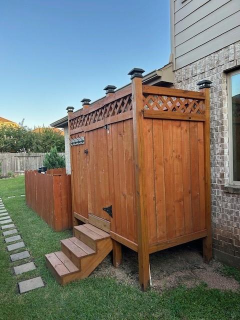 2918 Golden Honey Lane