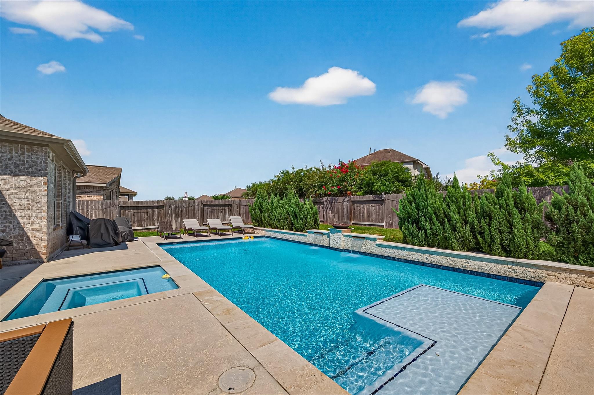 2918 Golden Honey Lane