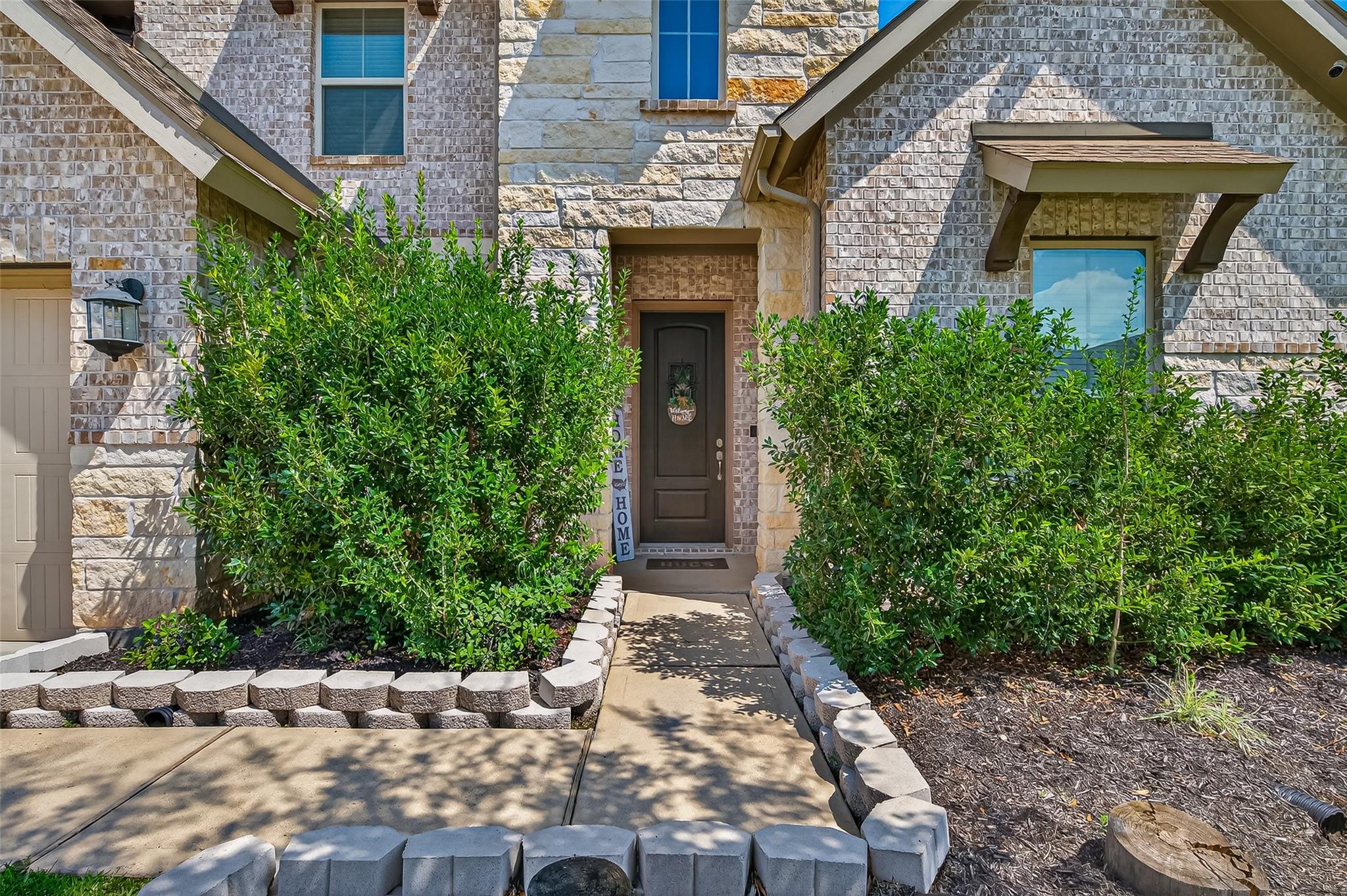 2918 Golden Honey Lane