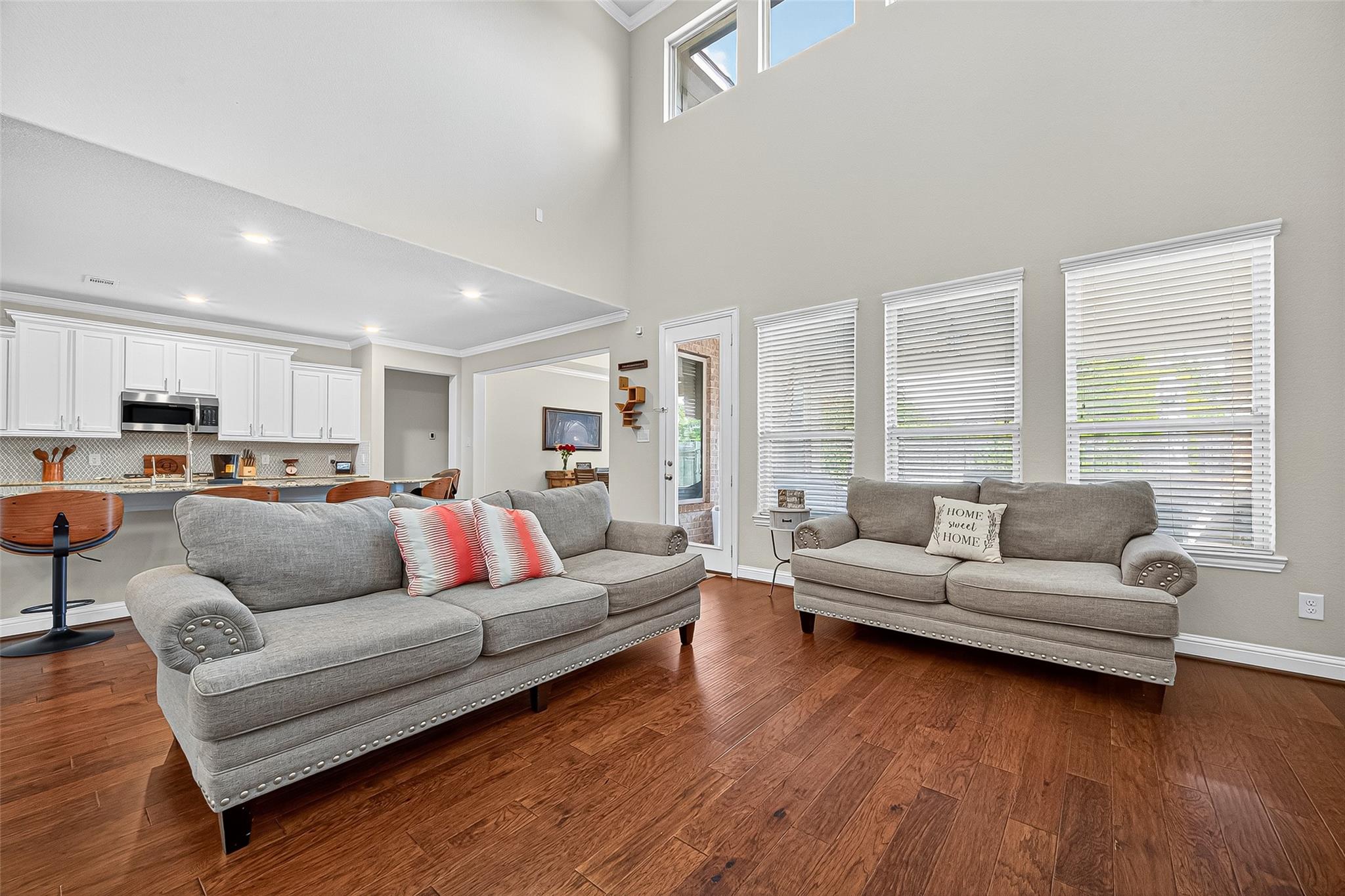 2918 Golden Honey Lane