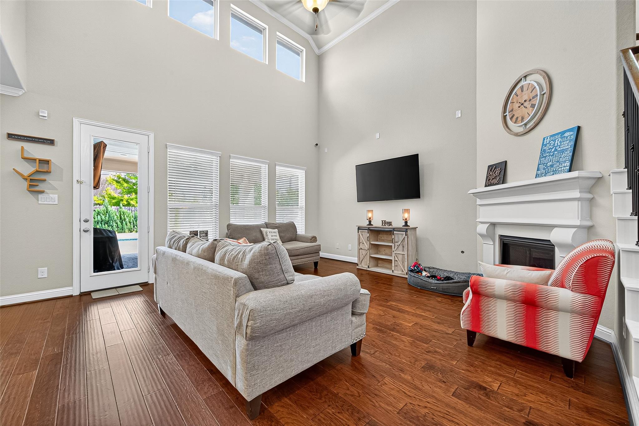 2918 Golden Honey Lane