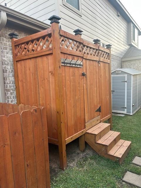 2918 Golden Honey Lane