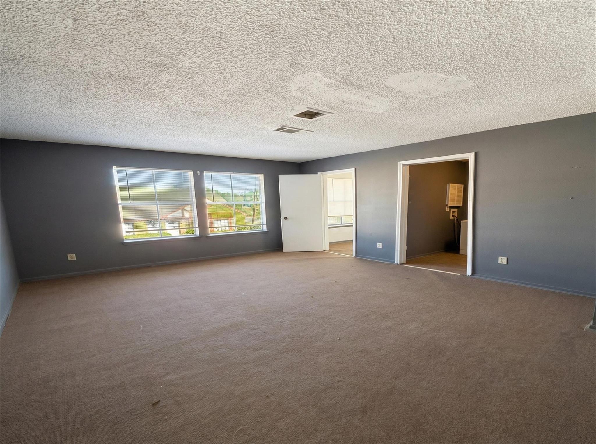 7700 Creekbend Drive # 103