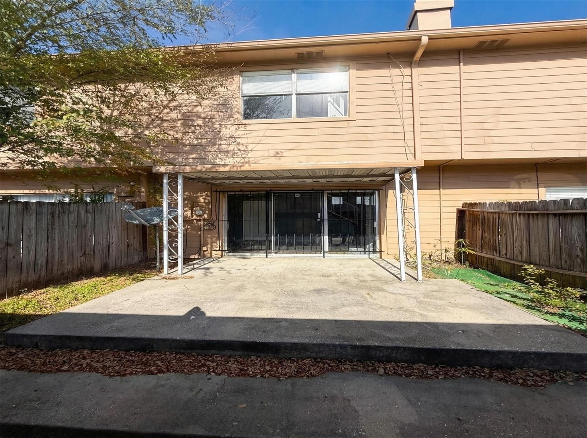 7700 Creekbend Drive # 103