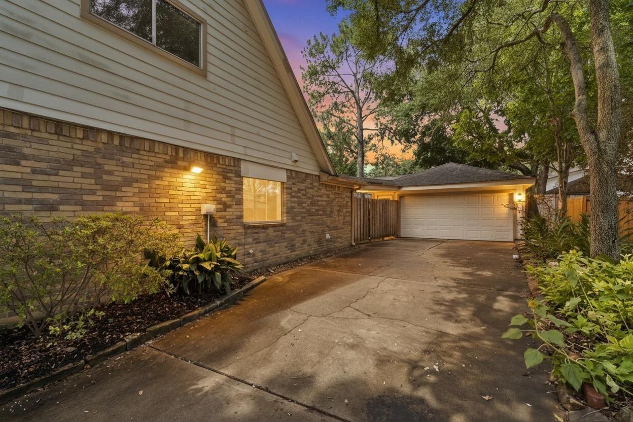 5019 Chantry Drive