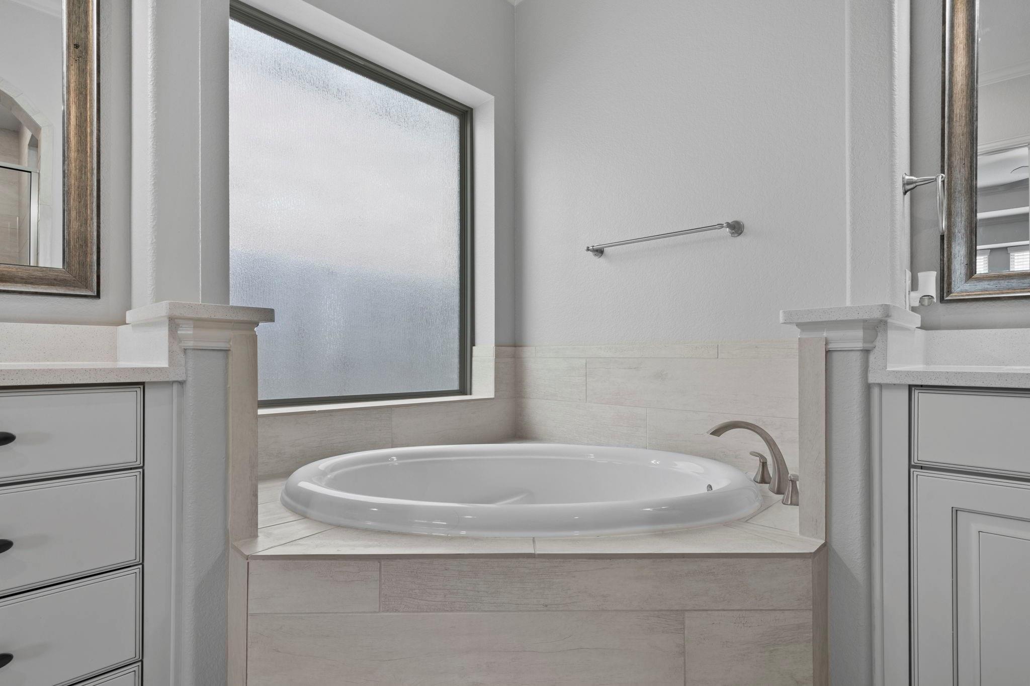 10803 Dawn River Court