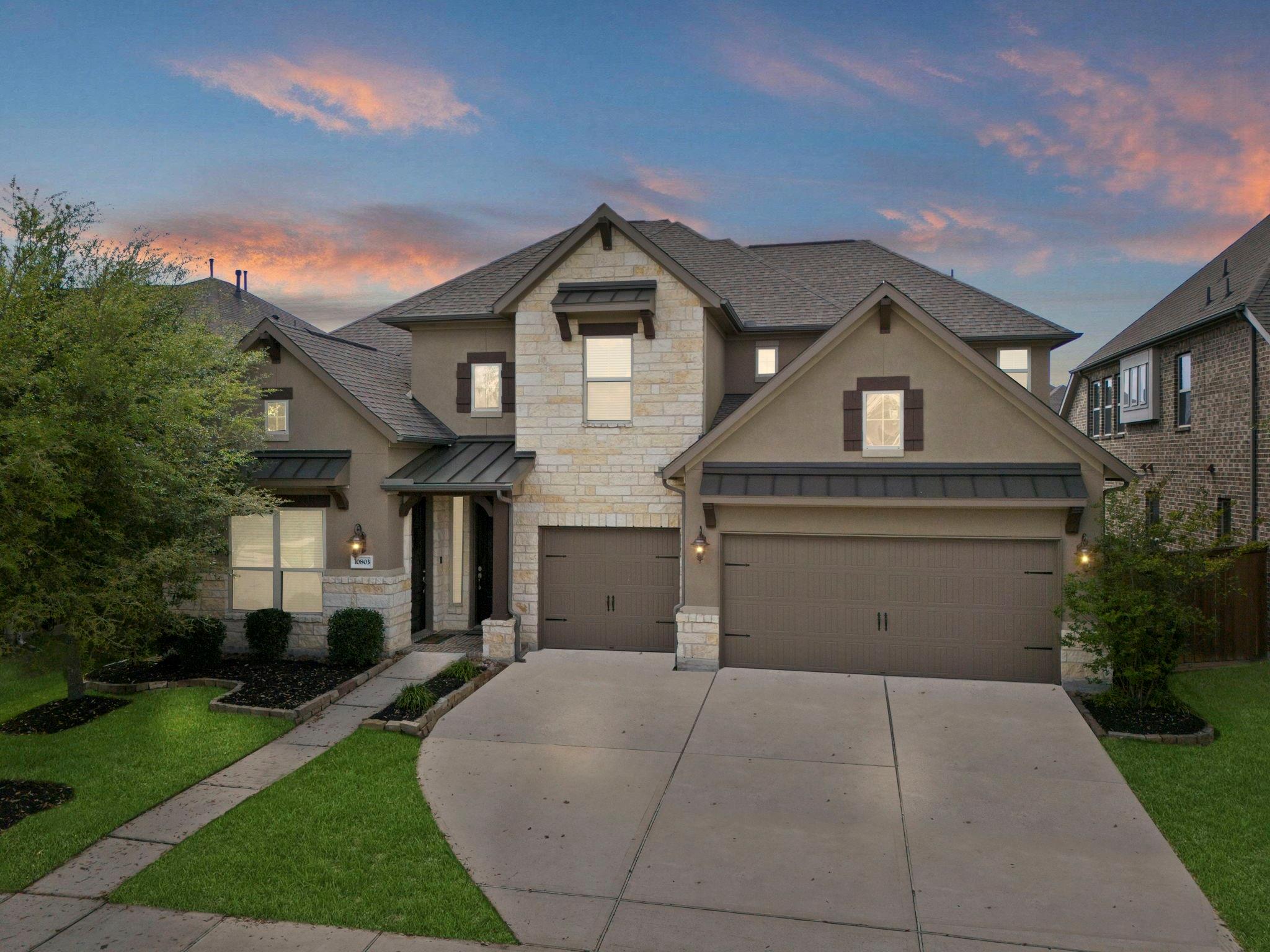 10803 Dawn River Court