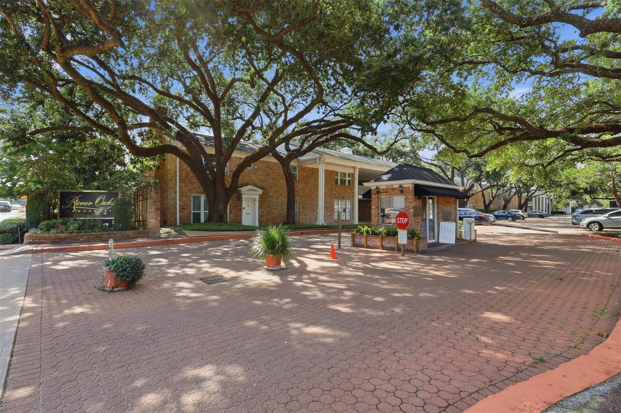 4040 San Felipe Street # 102