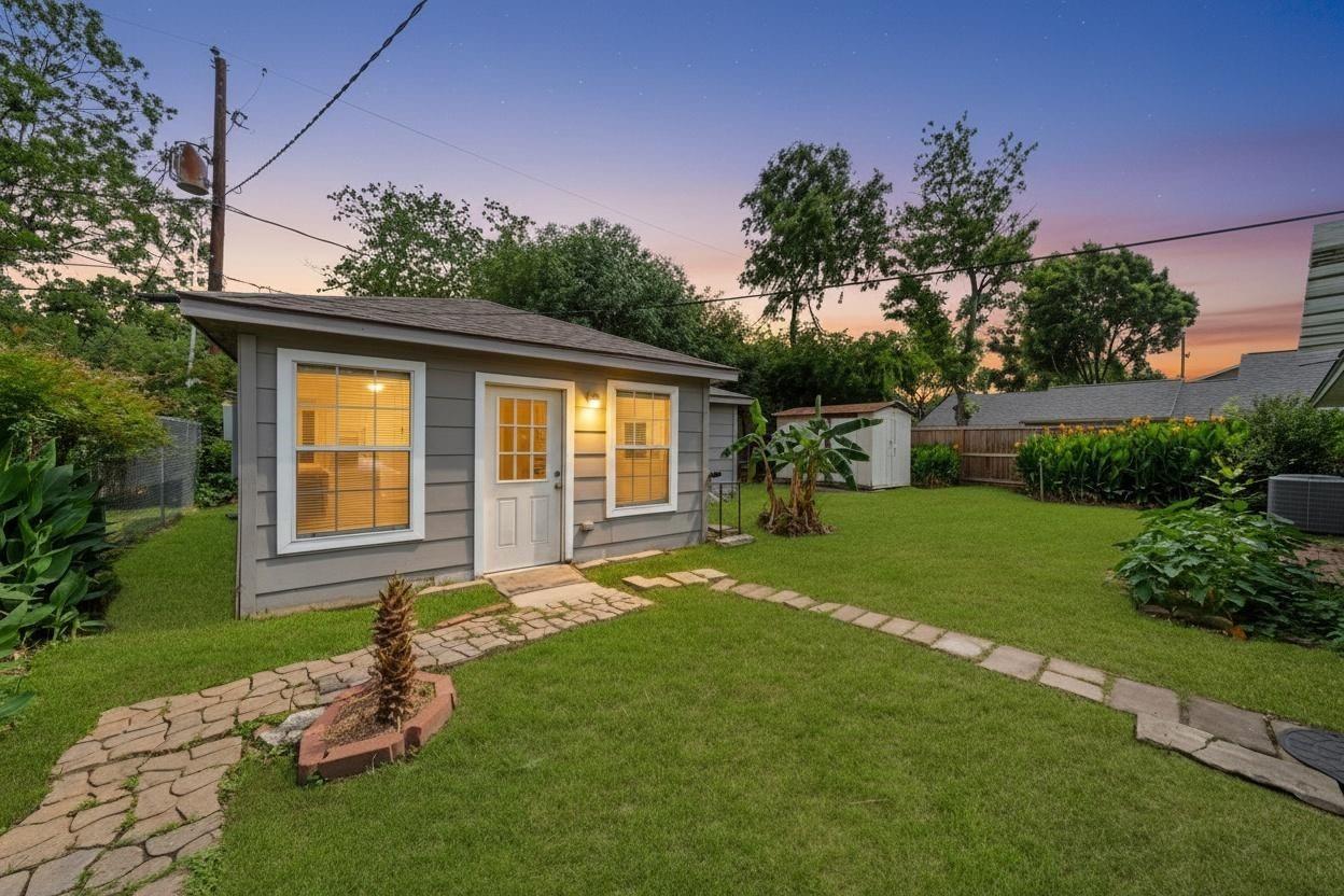 2707 Droxford Drive