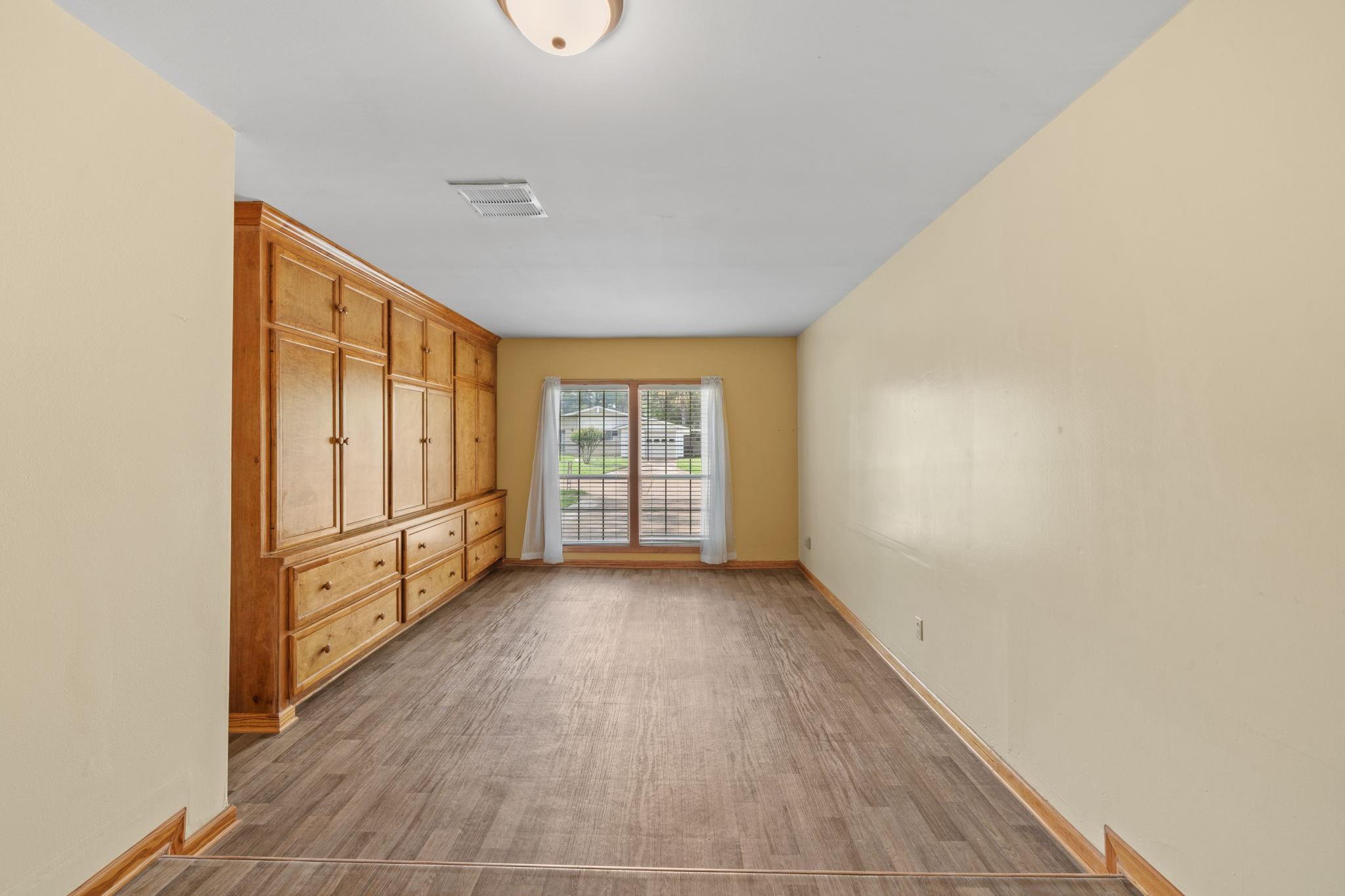 2707 Droxford Drive