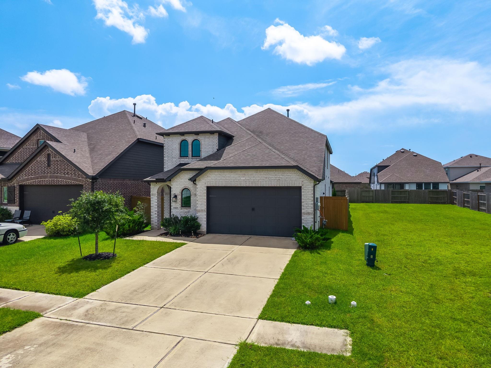 13021 Sapphire Lake Lane