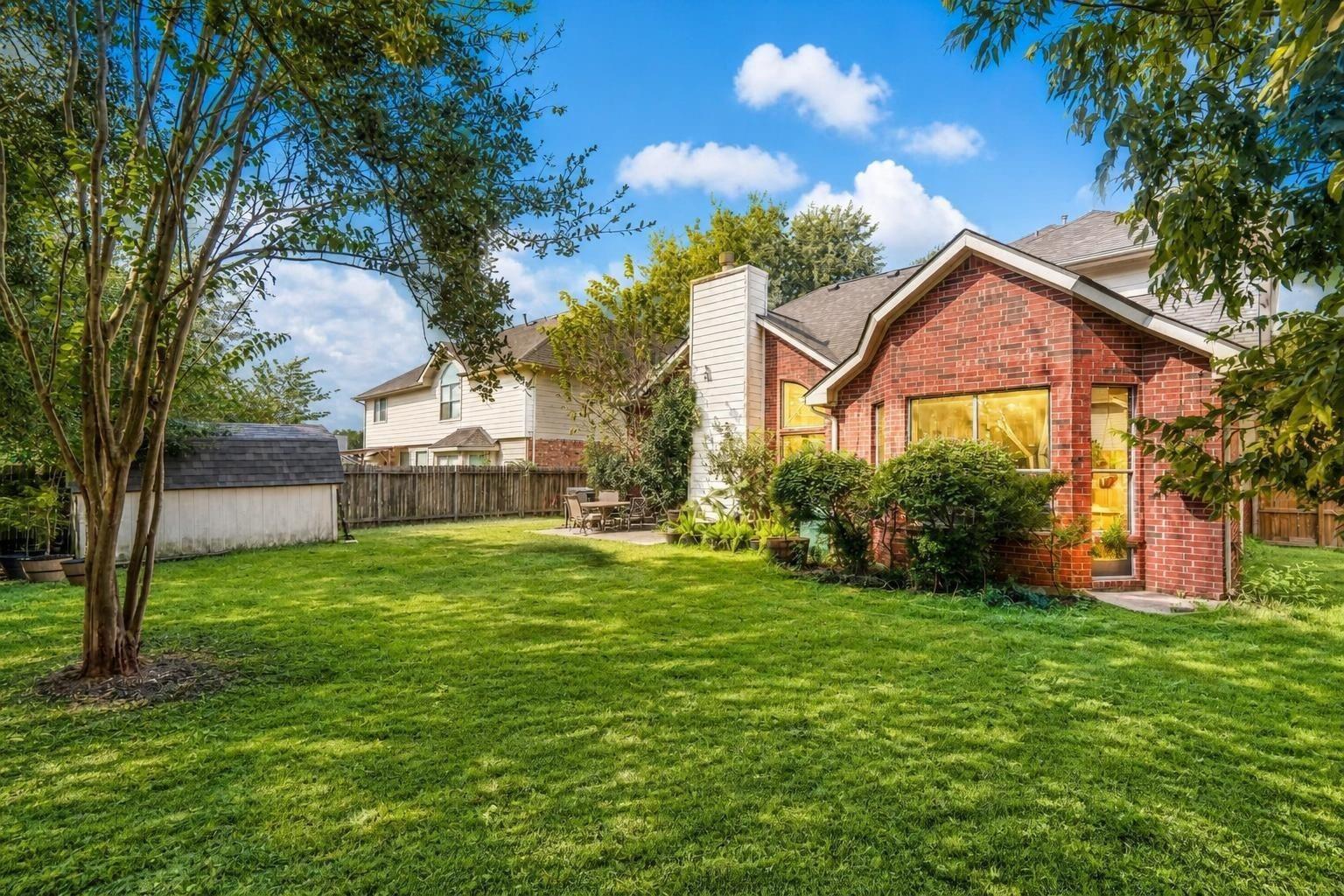 8215 Elmsford Court