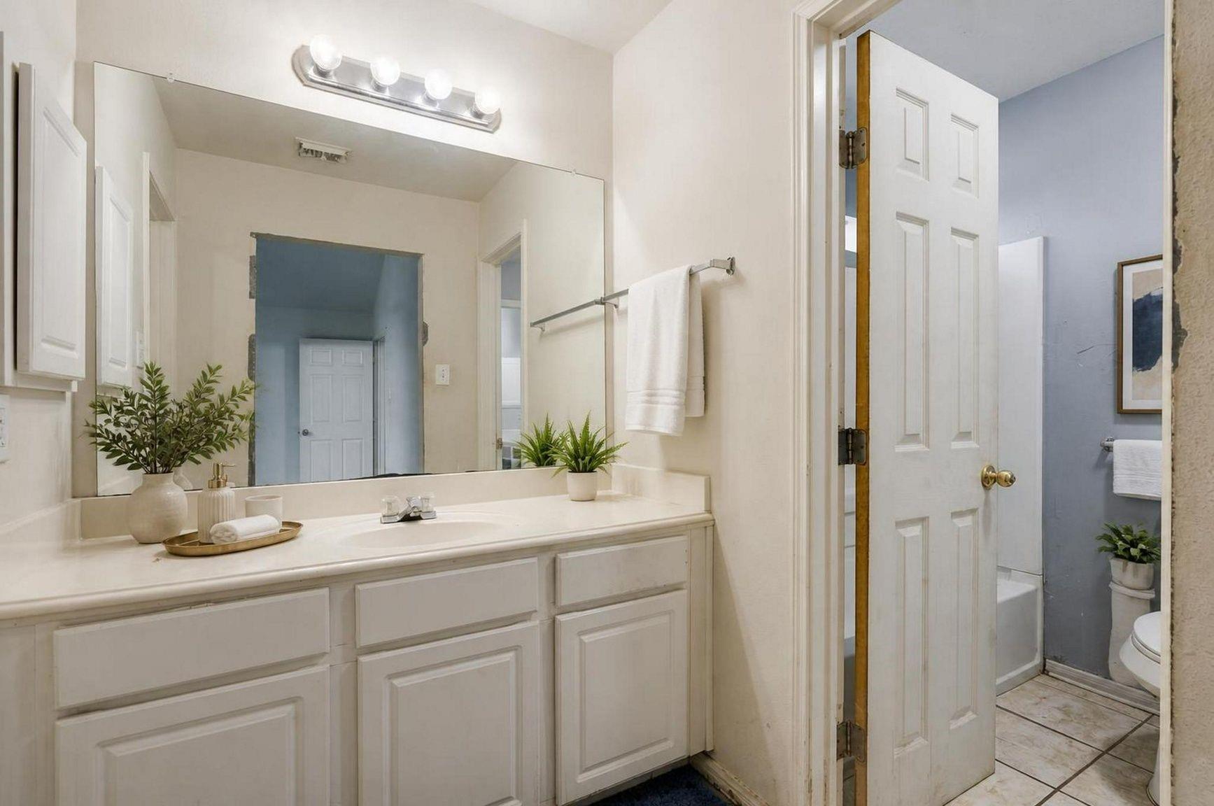 8215 Elmsford Court