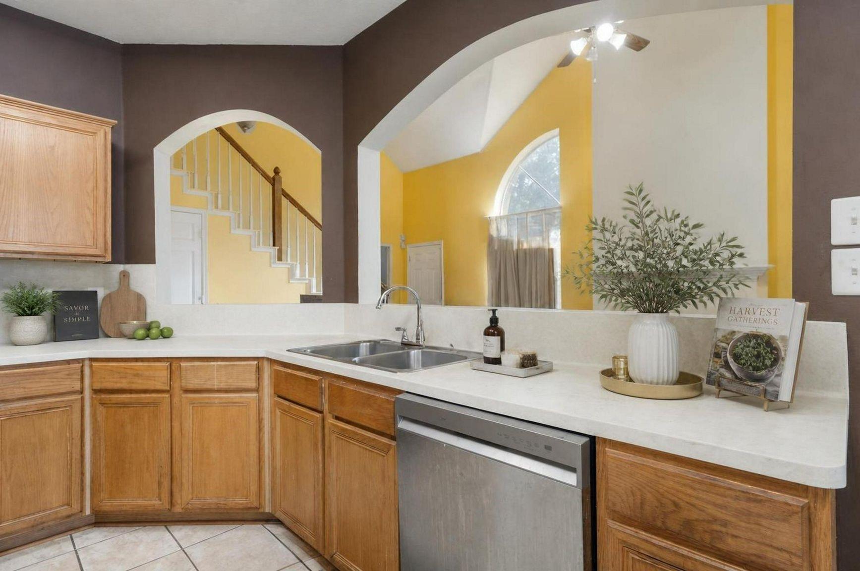 8215 Elmsford Court