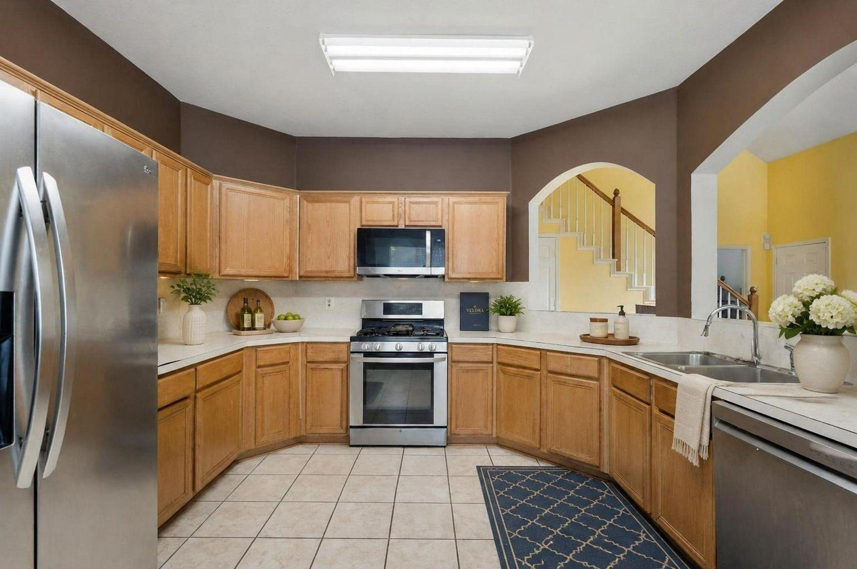 8215 Elmsford Court