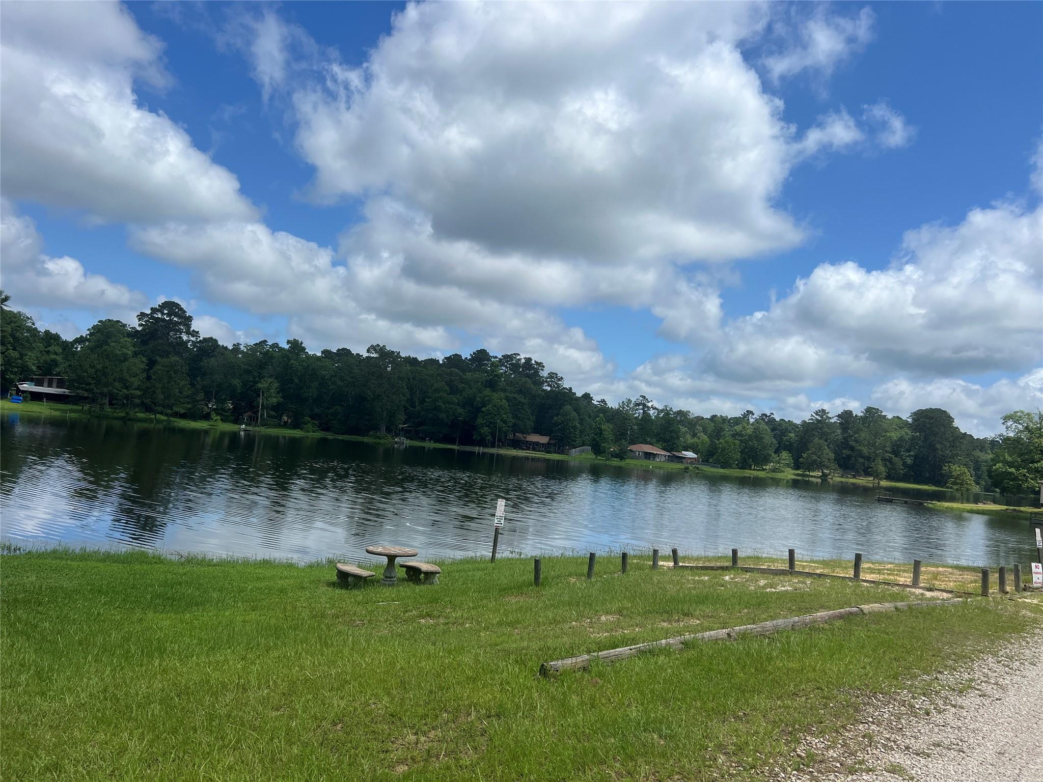 319 Lost Lake Trail