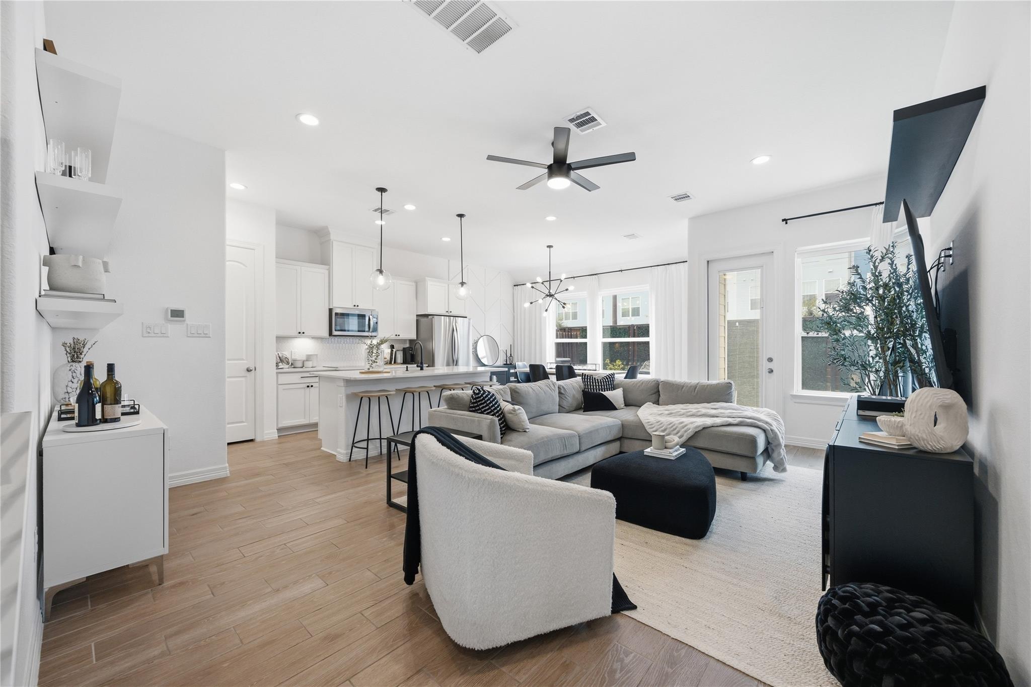 11013 Cane Oak Way