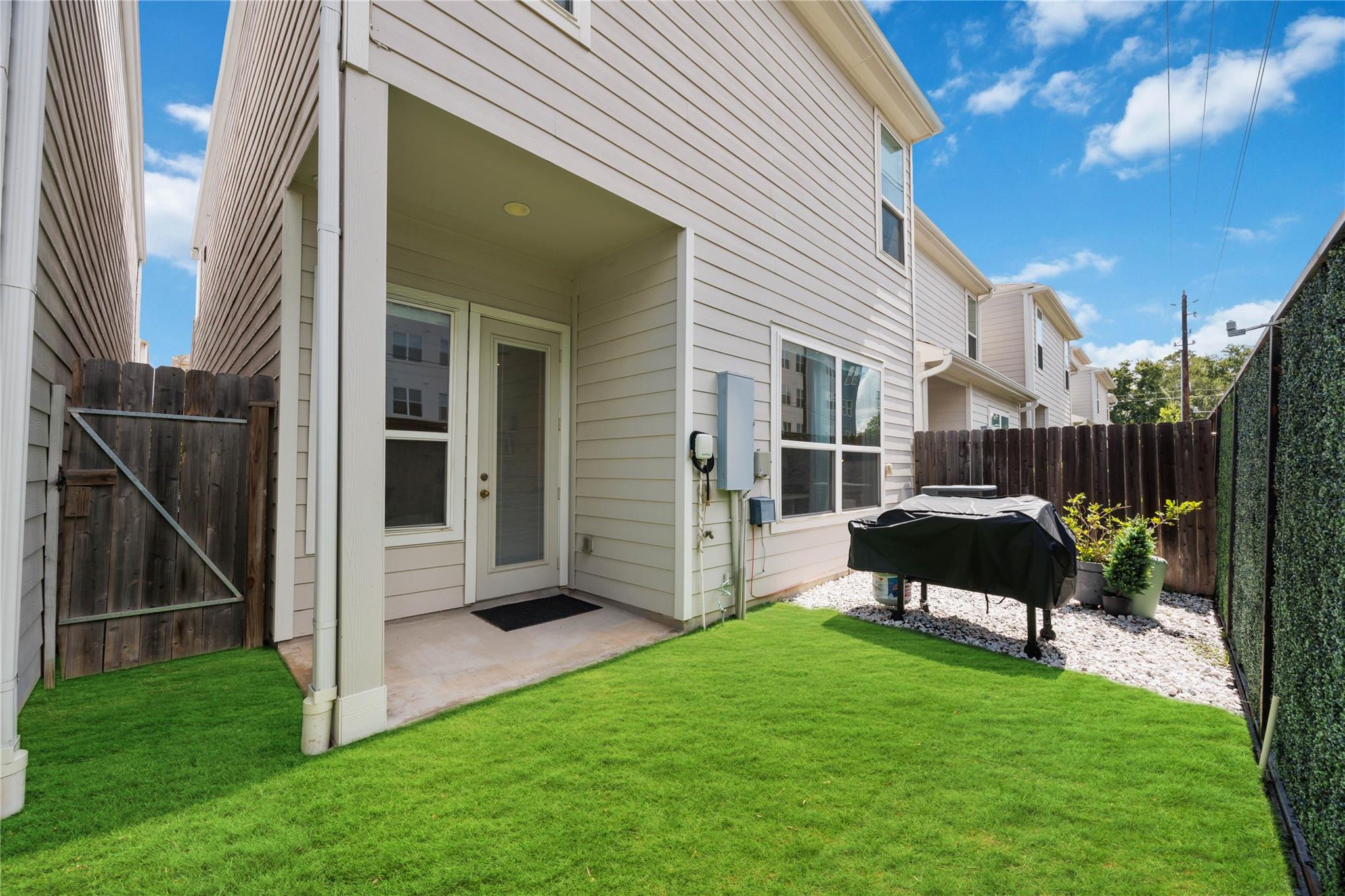 11013 Cane Oak Way
