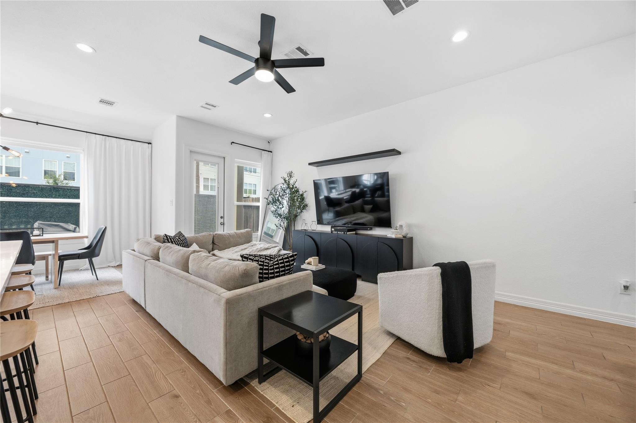 11013 Cane Oak Way