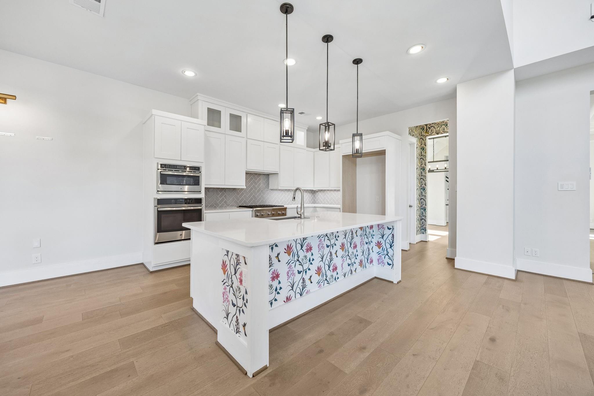 8558 Ridgepoint Drive