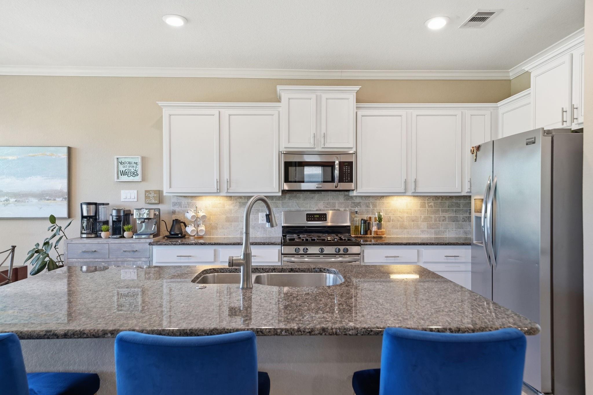 13207 Alcott Manor