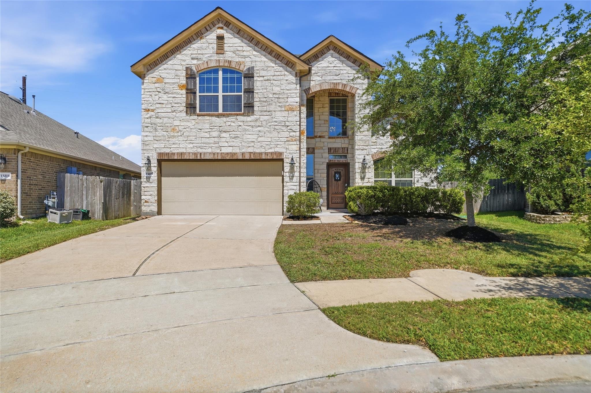 13207 Alcott Manor