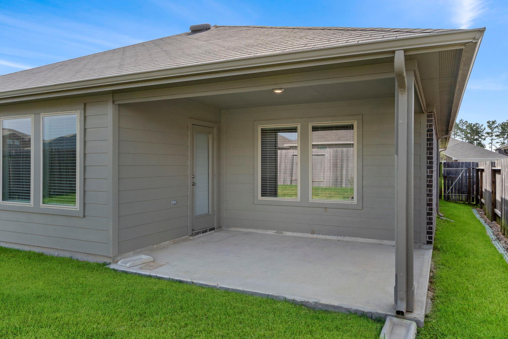 15376 Central Crescent Drive