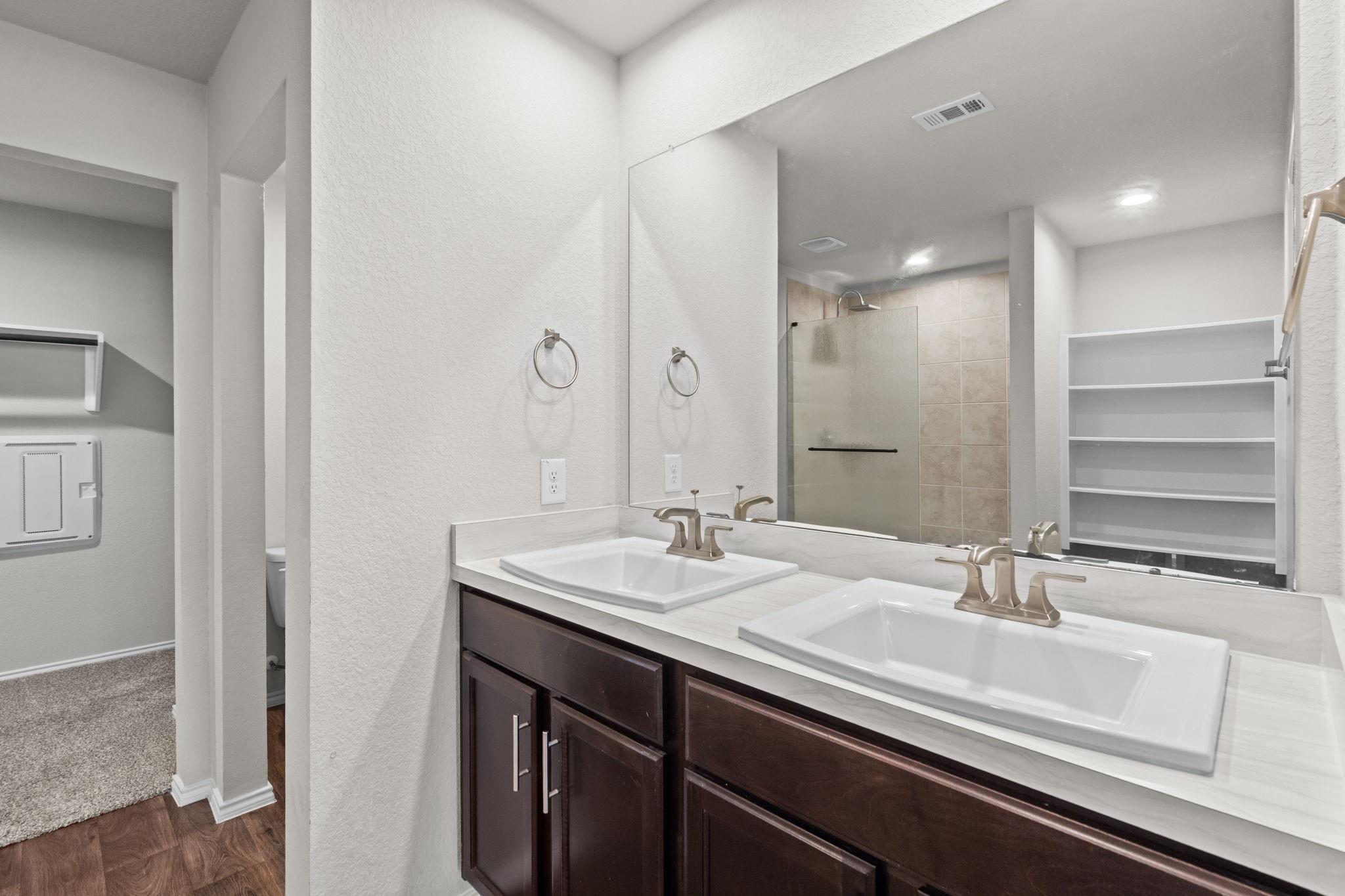 15376 Central Crescent Drive