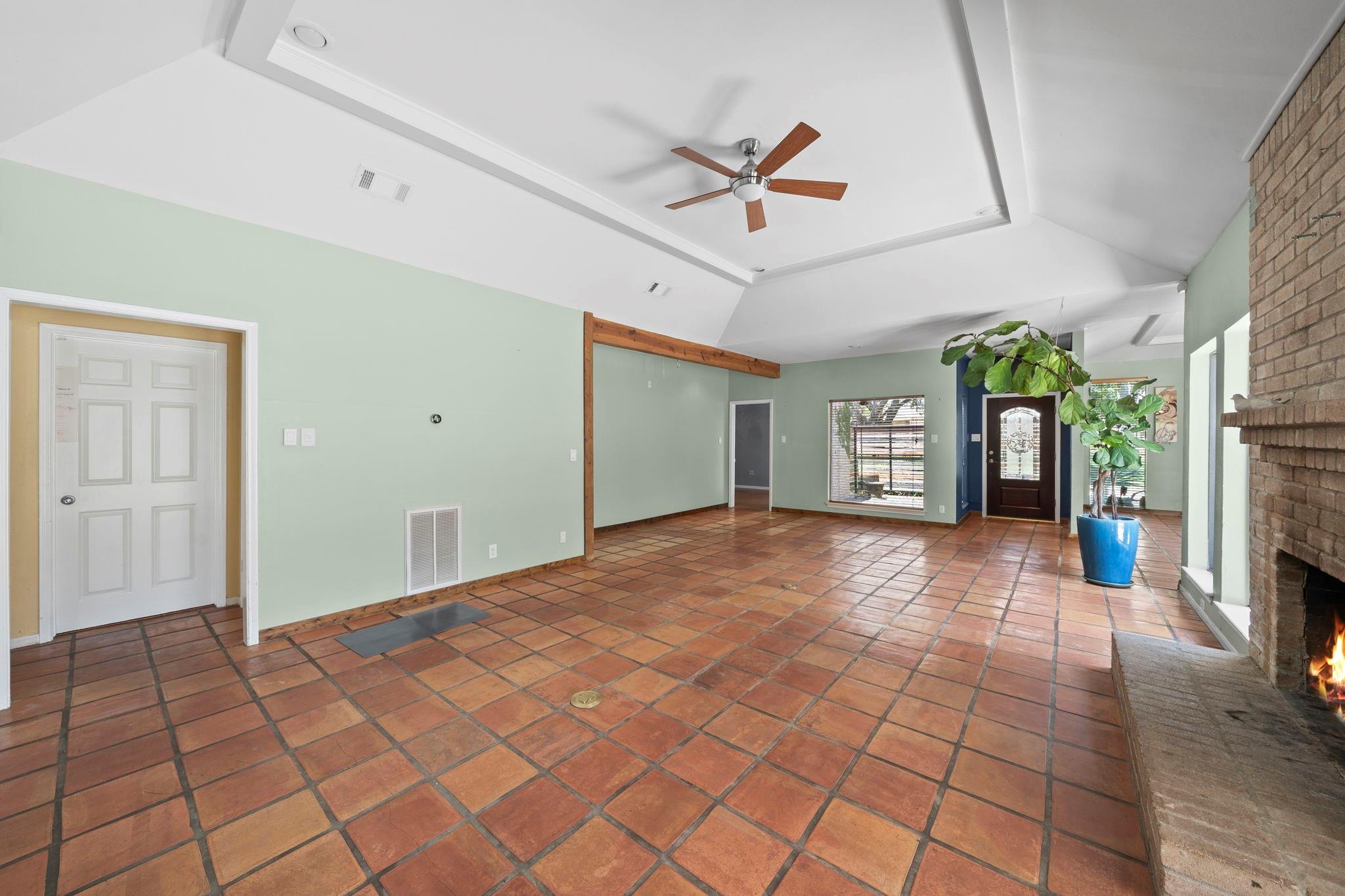 11807 Carriage Hill Drive