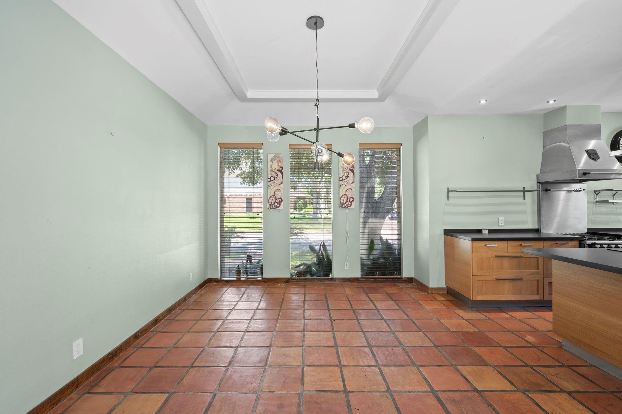11807 Carriage Hill Drive