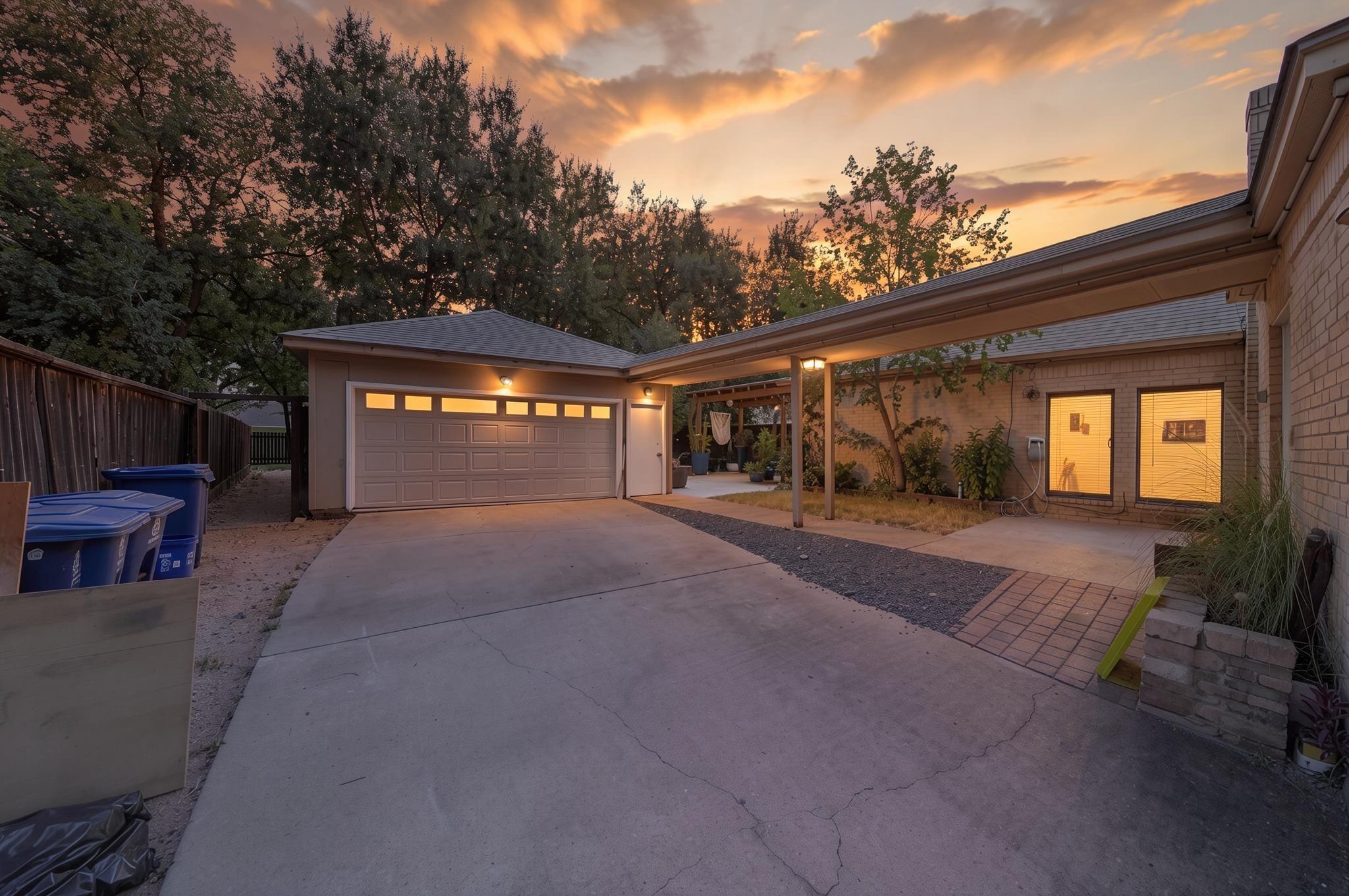 11807 Carriage Hill Drive