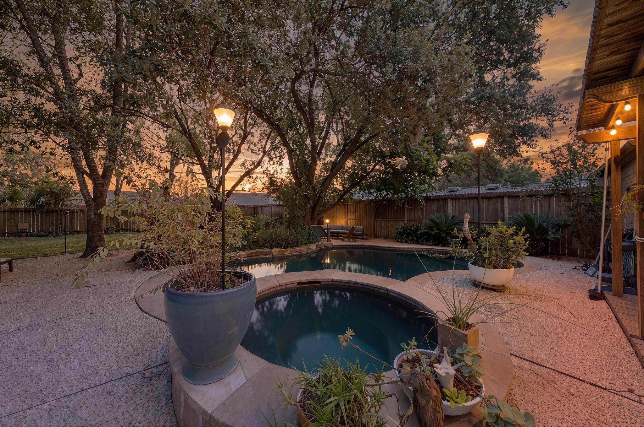 11807 Carriage Hill Drive