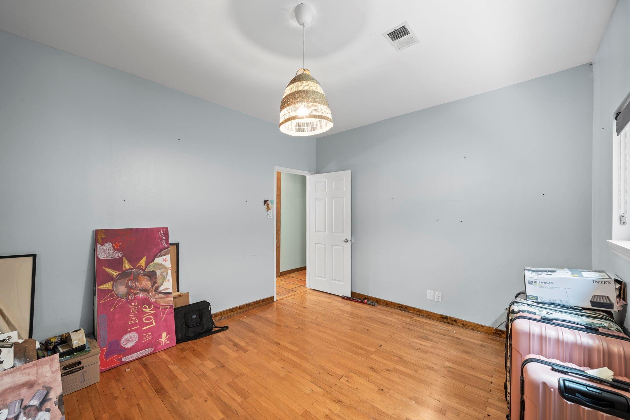 11807 Carriage Hill Drive