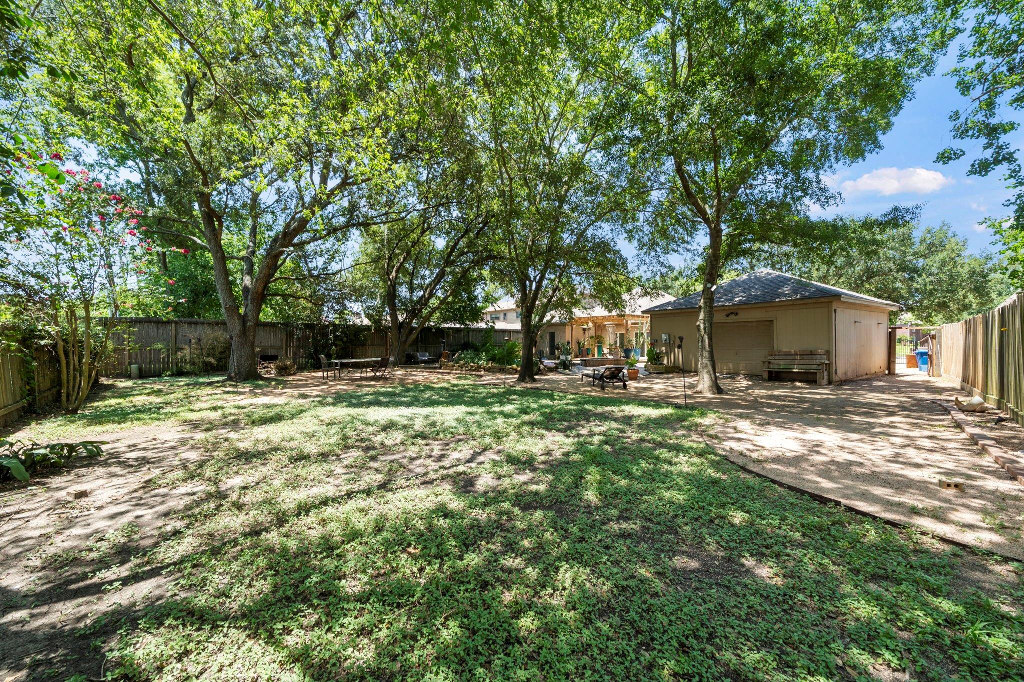 11807 Carriage Hill Drive