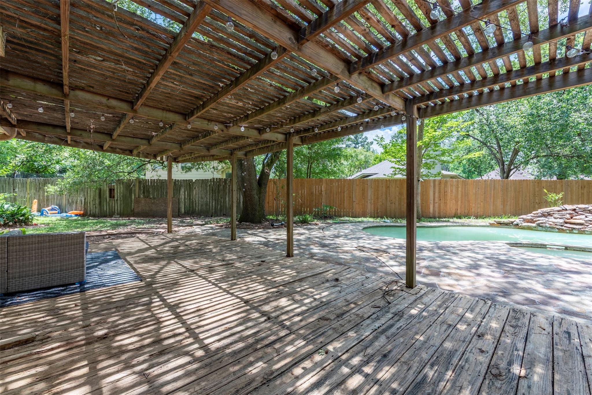 1906 Woodhue Drive