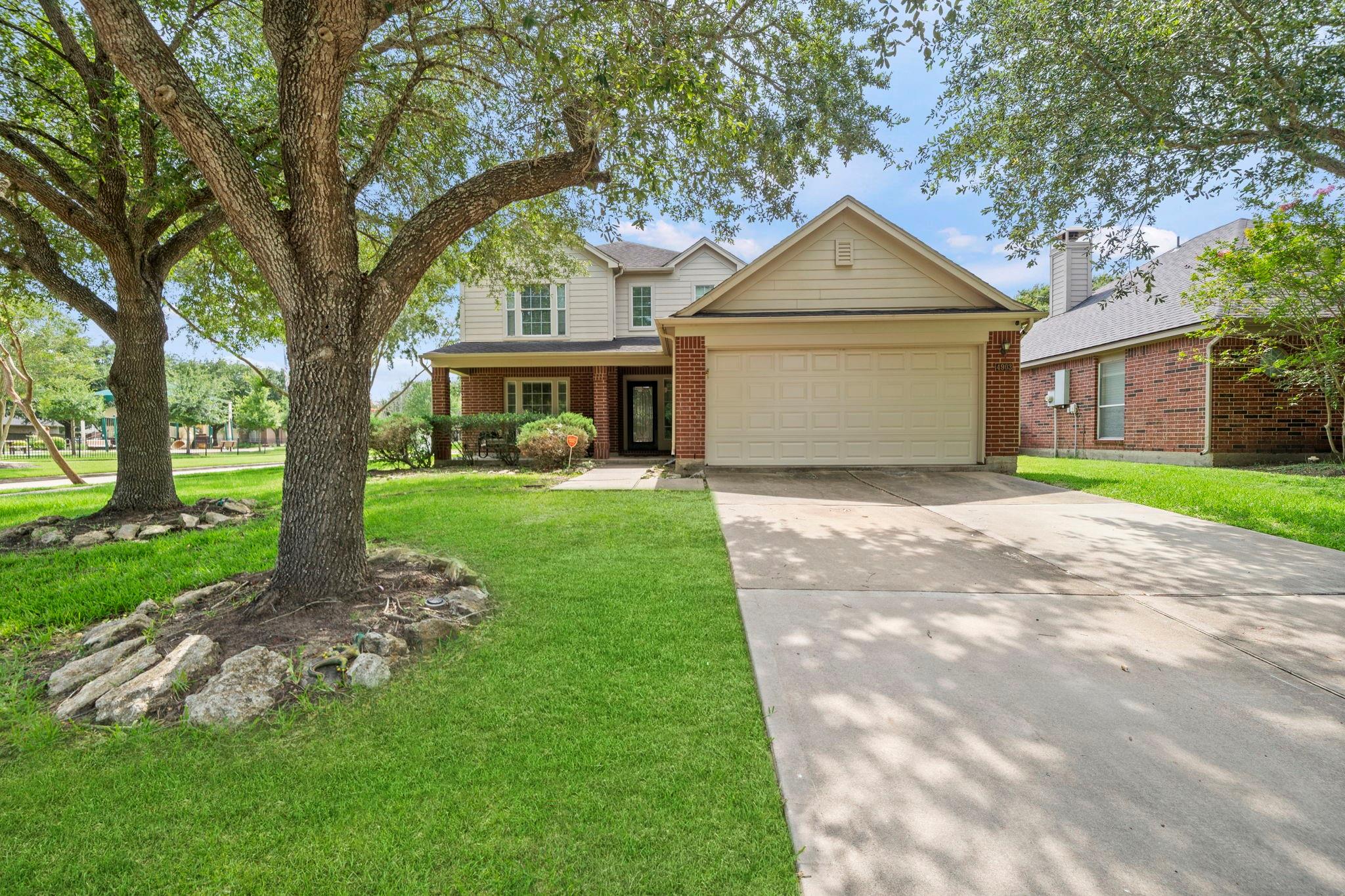4903 Lake Daniel Court