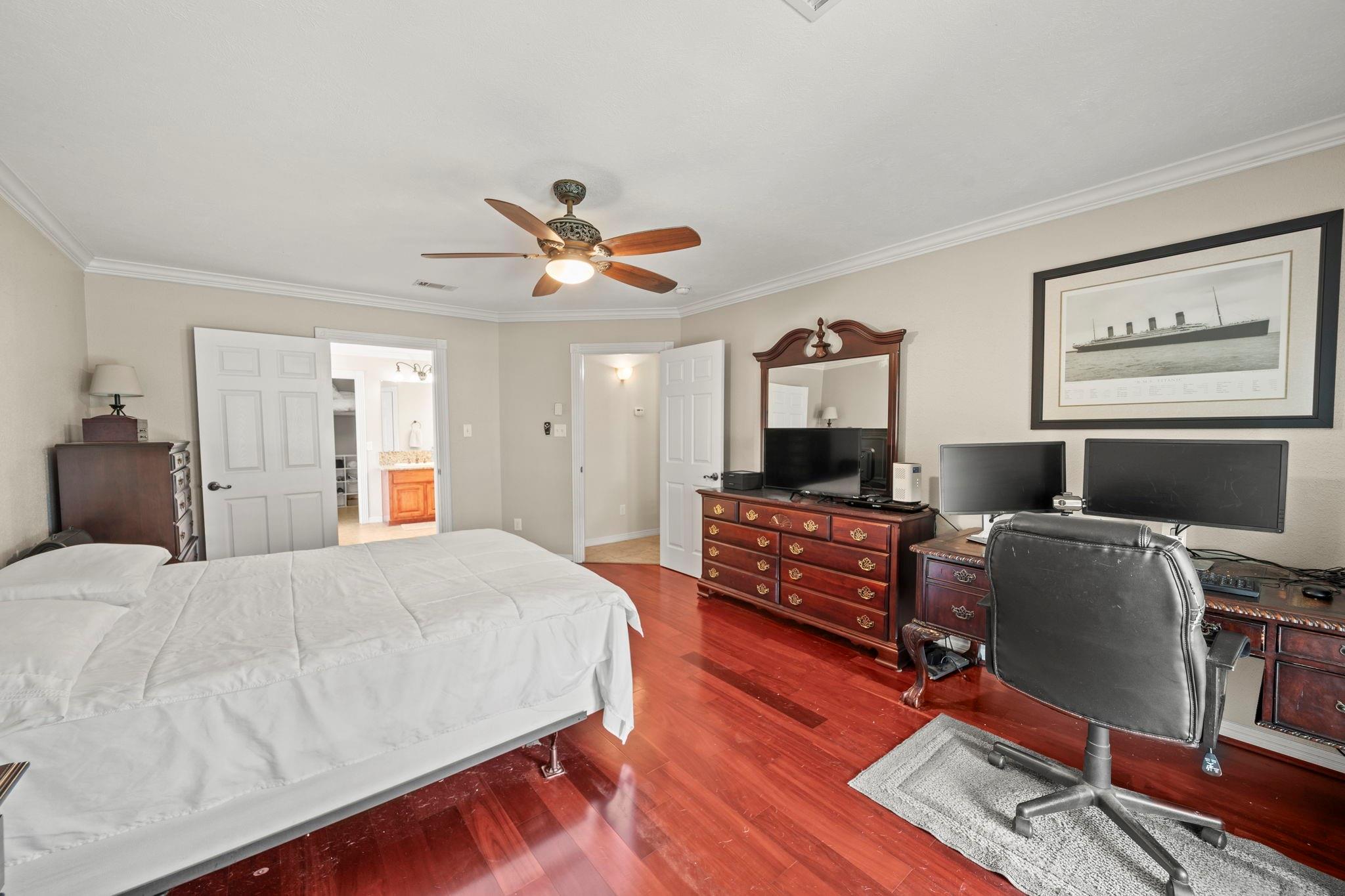 4903 Lake Daniel Court