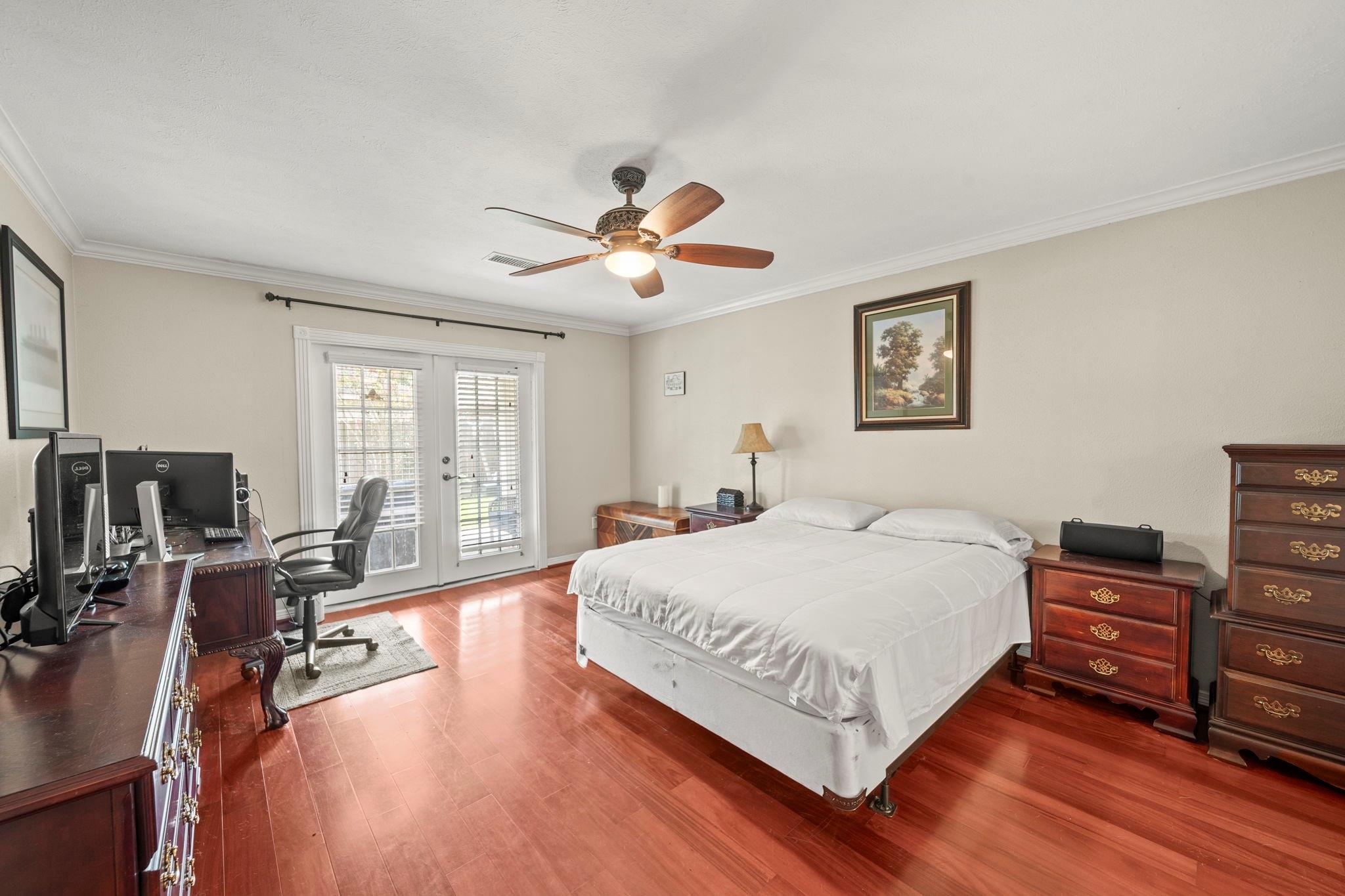 4903 Lake Daniel Court