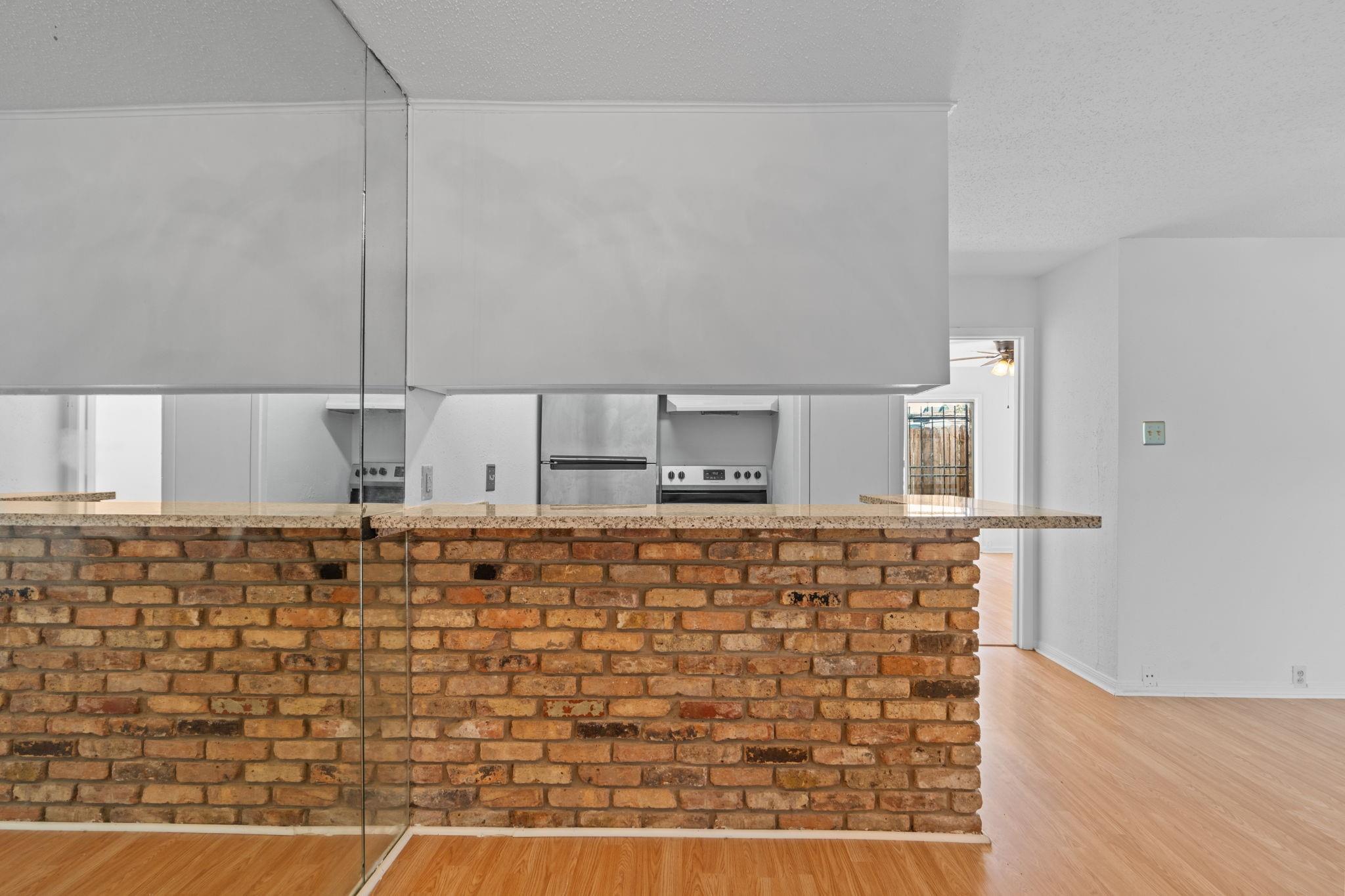 1849 Marshall Street # 9