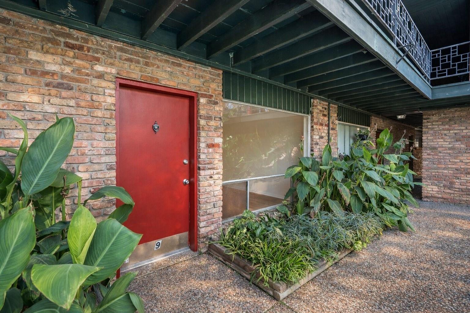 1849 Marshall Street # 9